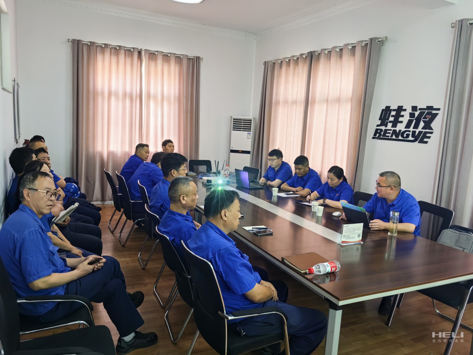 班組長(cháng)交流、答疑解惑.jpg